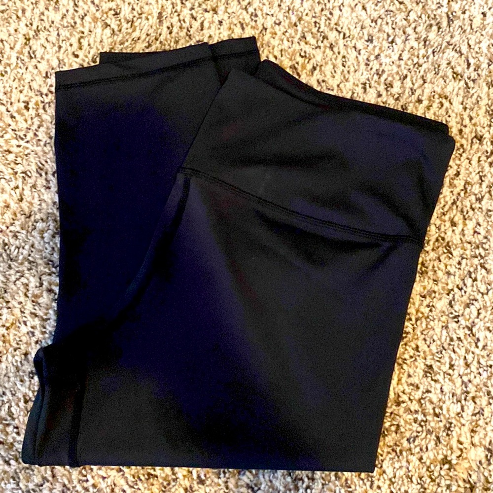 Zyia capri size 12, never worn, black